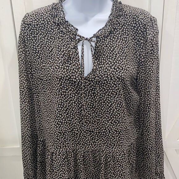 Loft Floral Blouse Black White Long Sleeve Key Hole Detail Size Small - Picture 3 of 9